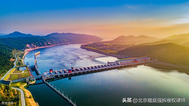 因为修水库、大中型水利工程征地，如何安置补偿？