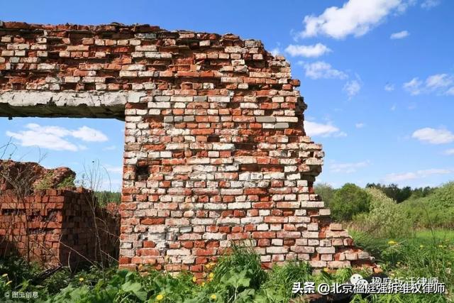 因为是违章建筑，拆迁就不该给补偿吗？