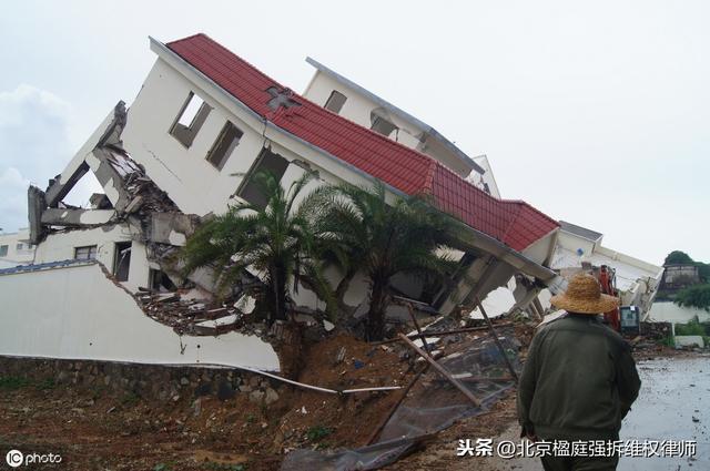 执法人员拆除违建时，要知道这几件事可以做，这1件事不能做