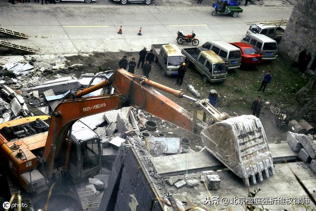 执法人员拆除违建时，要知道这几件事可以做，这1件事不能做